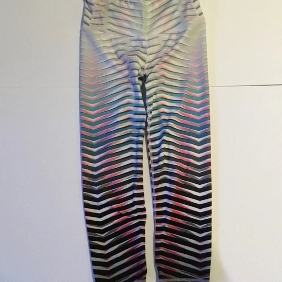 Athleta Capri Leggings. High rise prism Chaturanga. Striped XS. - Picture 2 of 5
